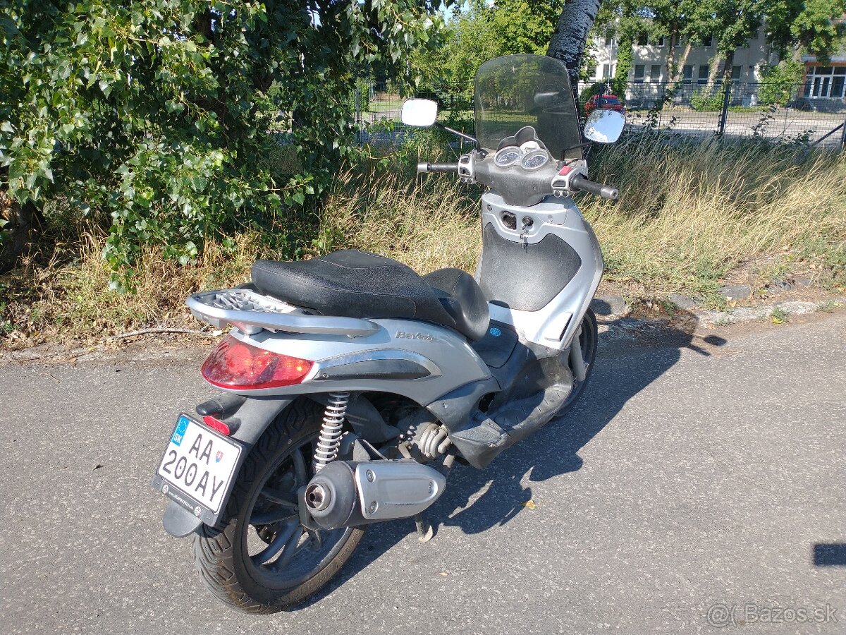 Predam piaggio beverly 125 na vodicak B - 5