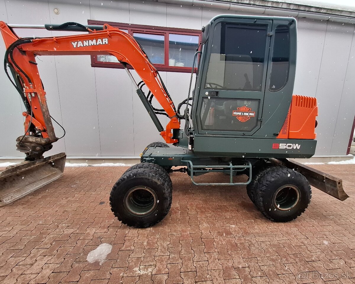 Predam kolesovy bager Yanmar B50W - 5