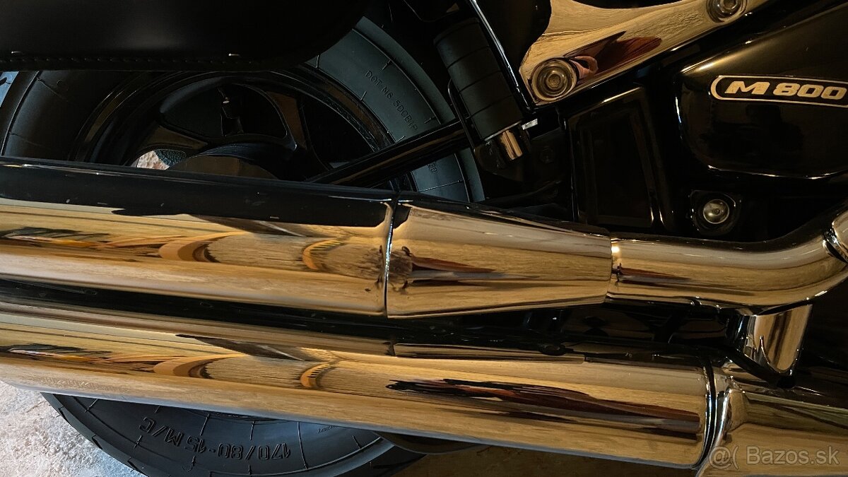 Suzuki Intruder VZ M800 - 5