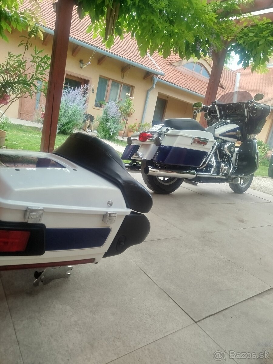 Harley Davidson FLHTCUI - 5