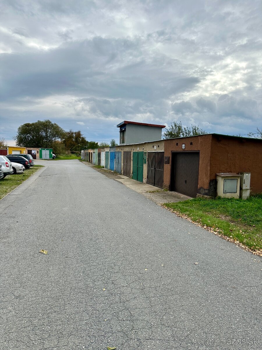 Na PREDAJ garáž v Sabinove na Komenského ulici - 5