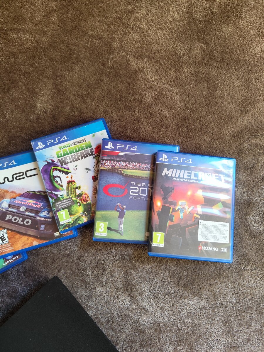 PS4 pro s Hrami a ovládačmi - 5