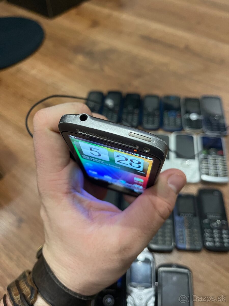 Predám 24 starých mobilov. - 5