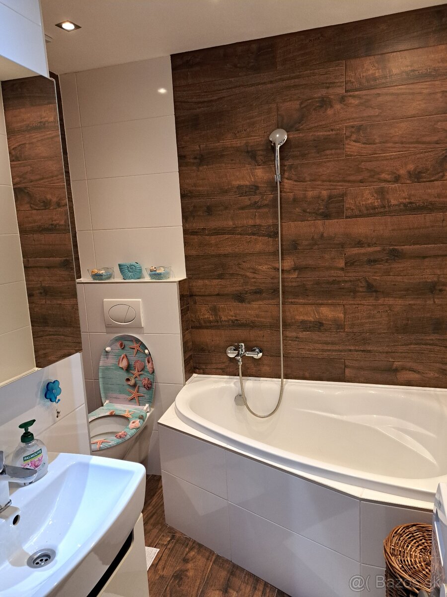 Prenajom 3 i. bytu - 5