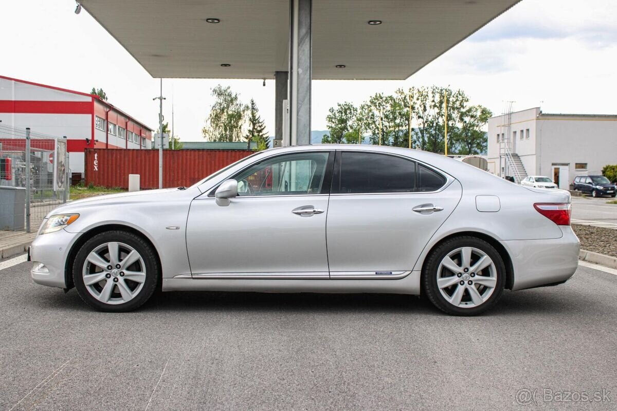 Lexus LS 600h 5.0 V8 Hybrid - 5