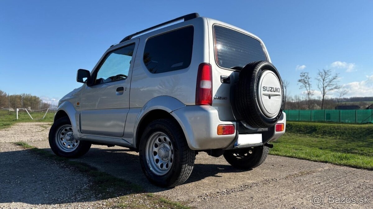 Suzuki Jimny 1.5 DDIS 4WD - 5