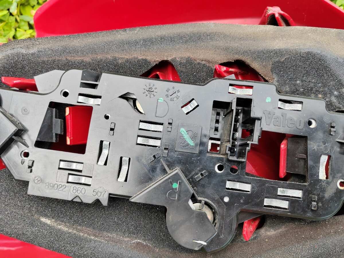 Peugeot 307 pravé zadné svetlo - 5