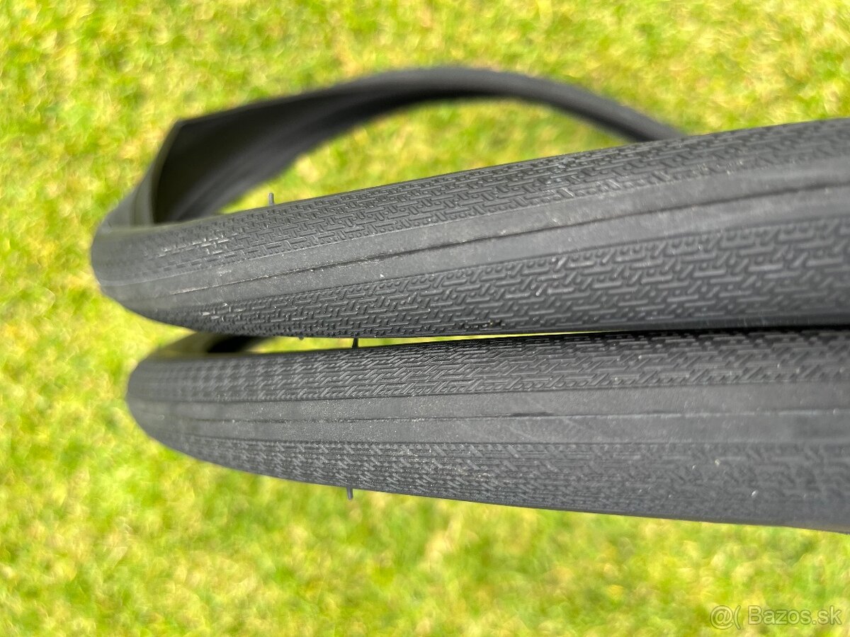 NOVE PLASTE 700, 28, 622 - 5