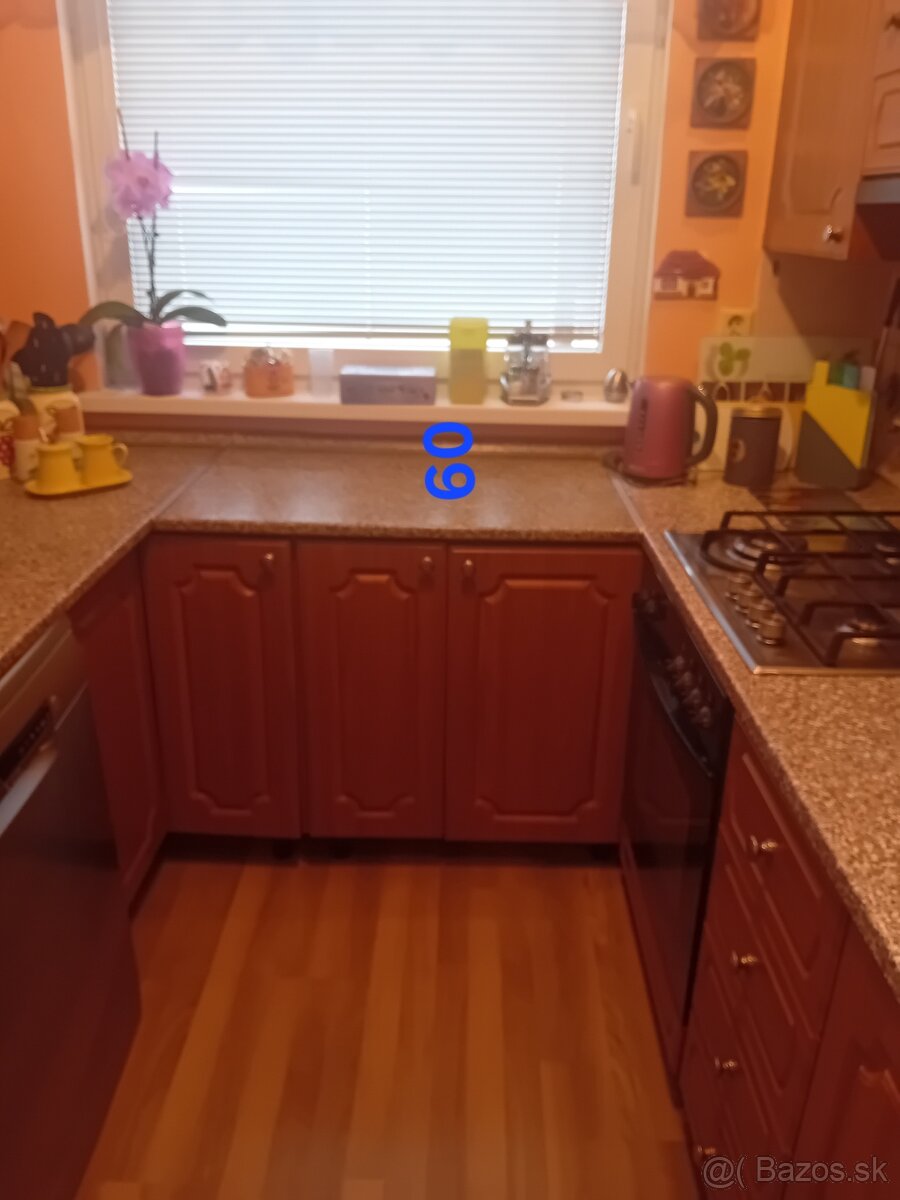 Kuchynská linka - 5
