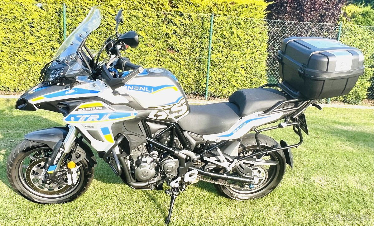 Benelli TRK 502 Traveler 6/2020,kufr,kryt motoru