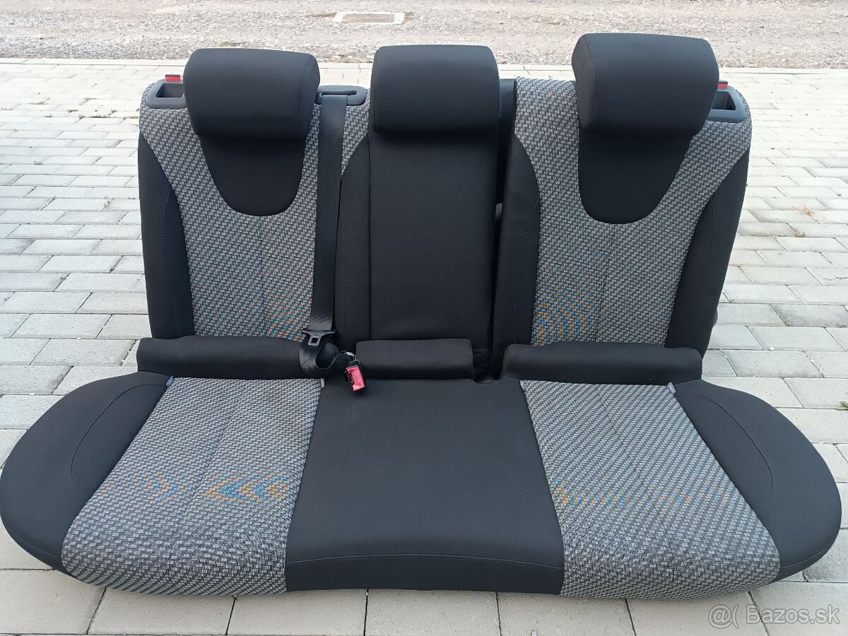 Predám športové sedačky pre seat leon - 5