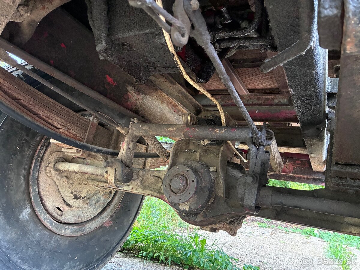 Predám vyklápaciu vlečku - 5