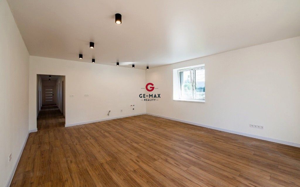 REZERVOVANÉ NA PREDAJ – KOMPLETNE ZREKONŠTRUOVANÝ RODINNÝ DO - 5