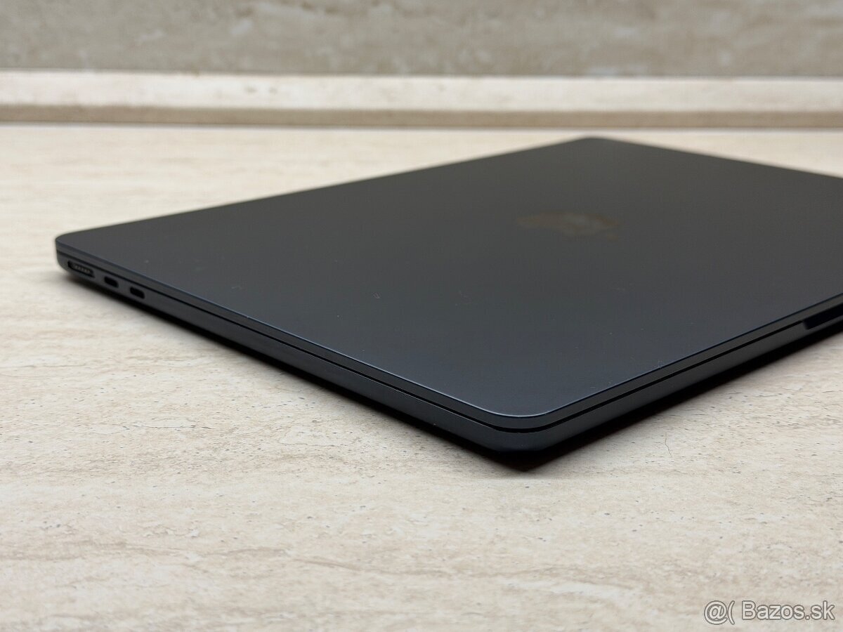 MacBook Air 13,6" M2, 8GB, 512GB, Midnight - 5