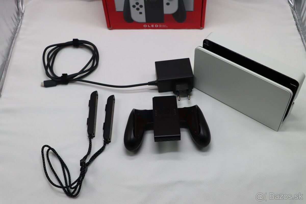 Nintendo Switch OLED biela (CIB) - 5