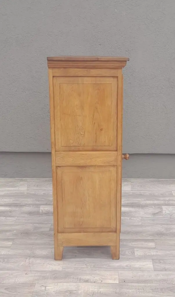 Skrinka s dvierkami. - 5