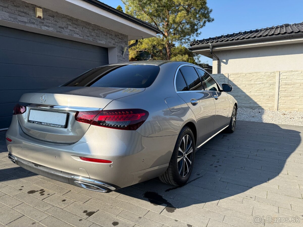 Mercedes-Benz E trieda Sedan - 5