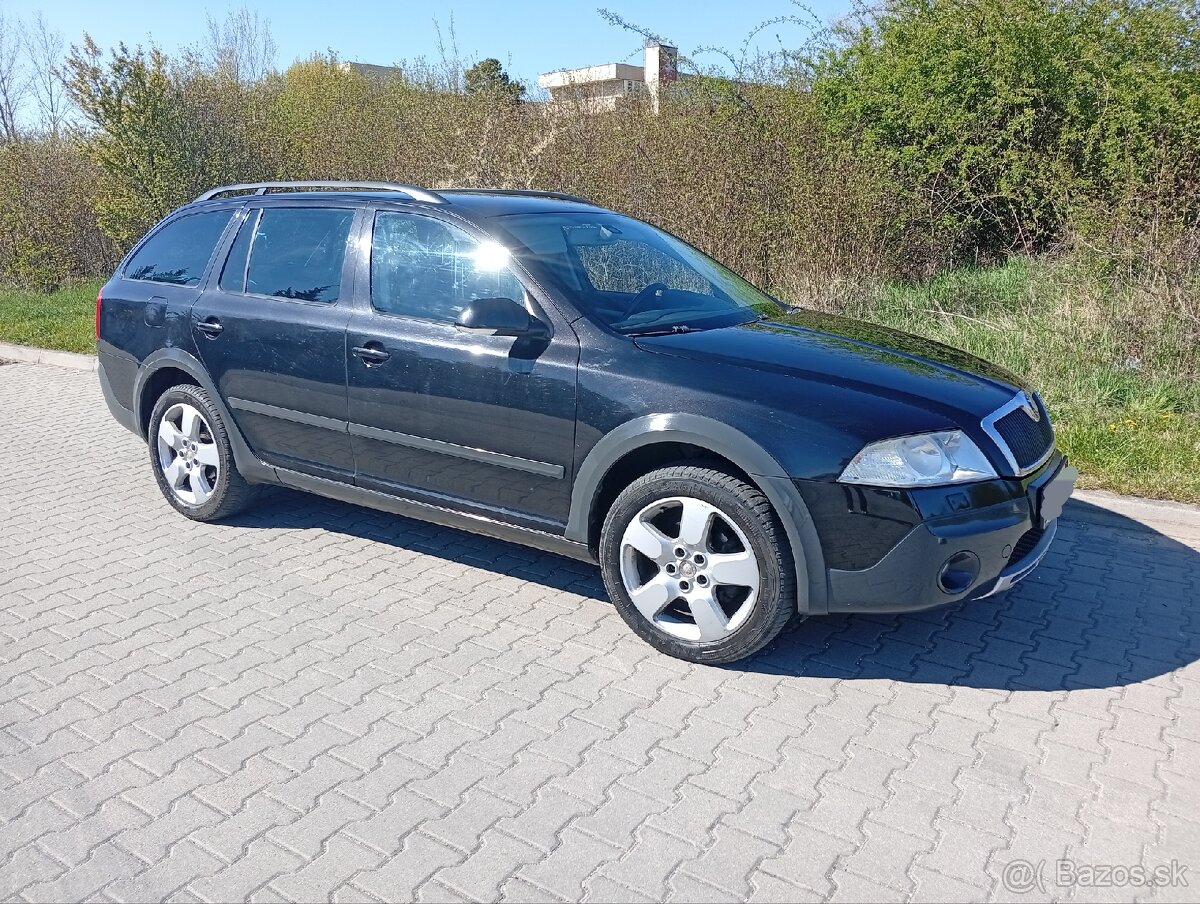 Škoda Octavia Combi 4x4 Scout - 5