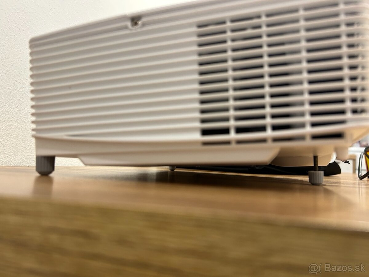 Predám projektor ACER H6517ABD - 5