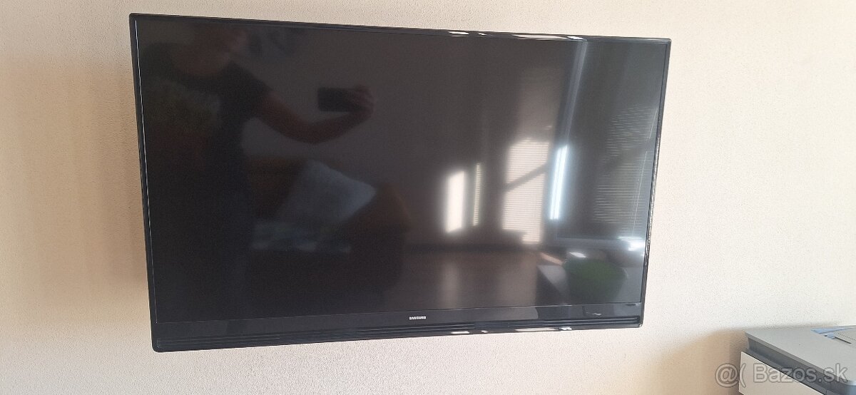 Predám Televízor Samsung Joiiii 5100 - 5