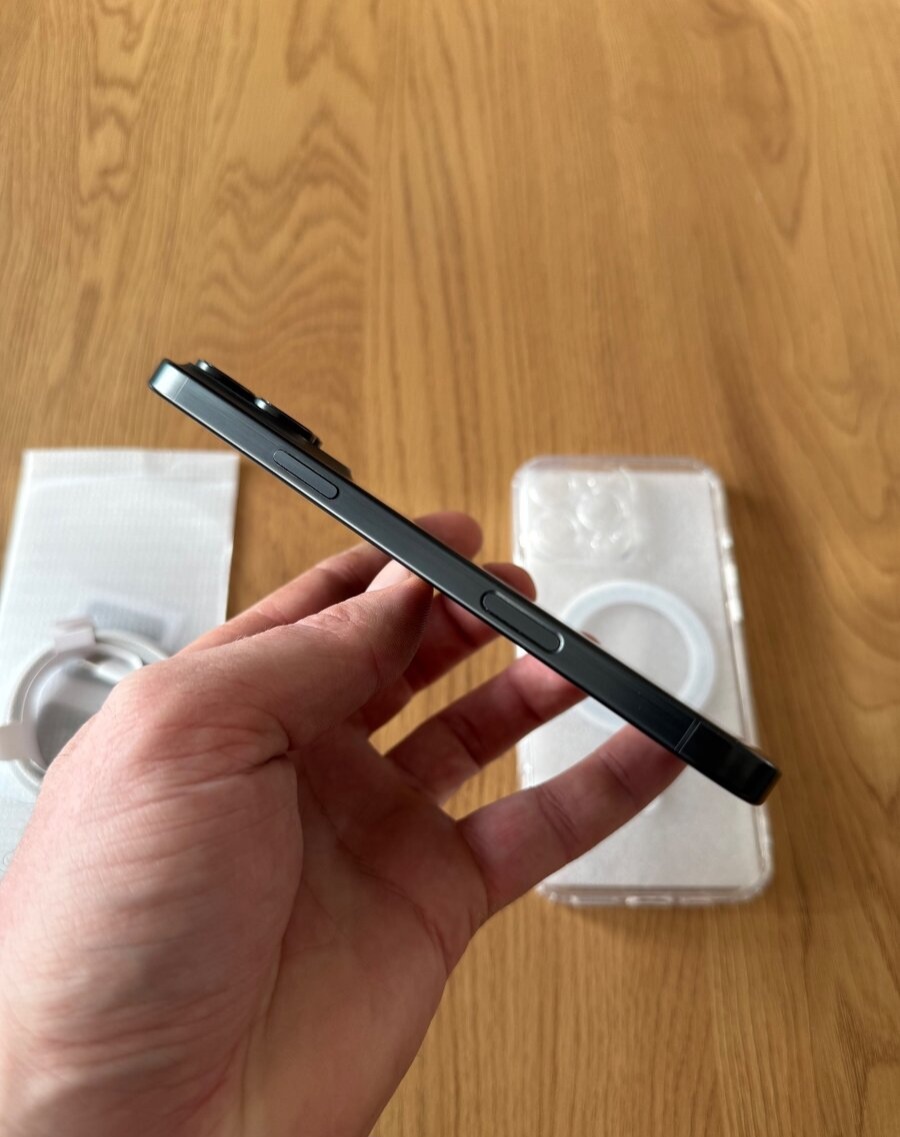 iPhone 16 Pro Max 256 gb Black Titanium CENA PLATI LEN DNES - 5