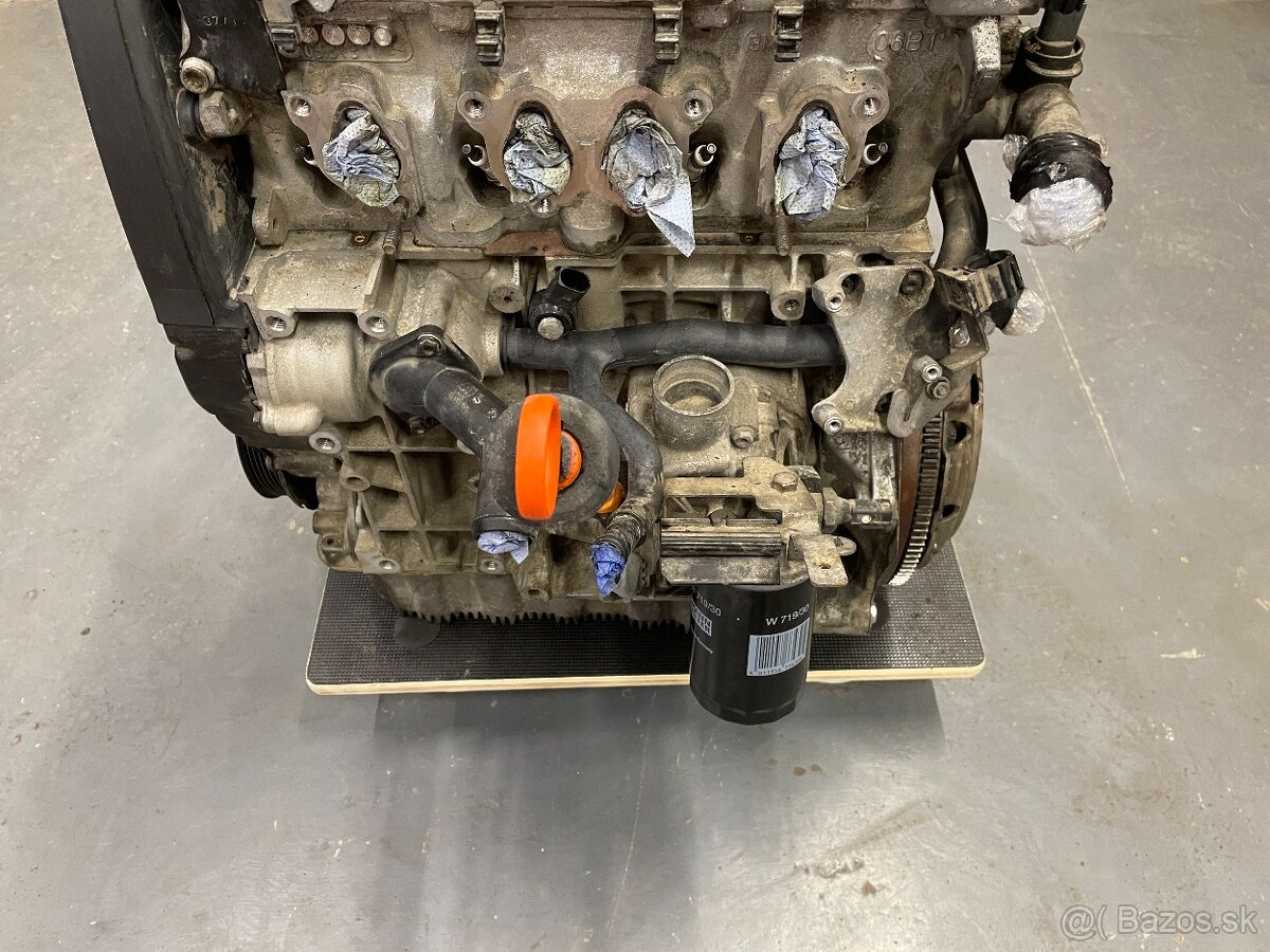 motor škoda octavia 1,6i BSE 75KW - 5