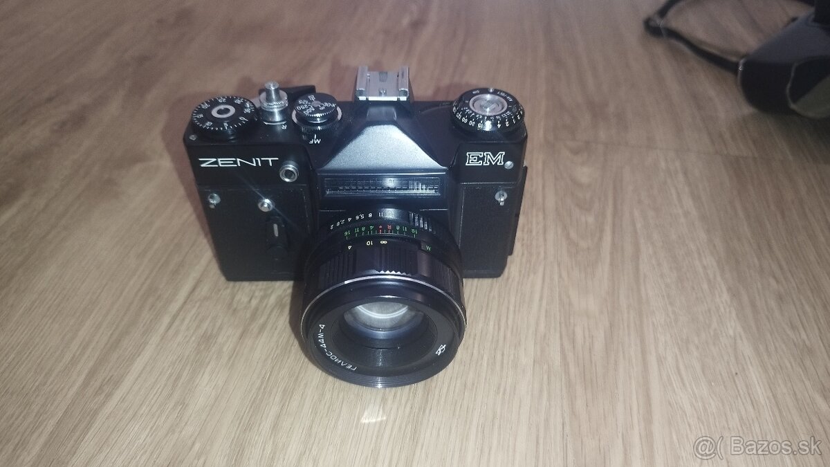 Zenit EM, Helios 44M-4, 2/58 - 5