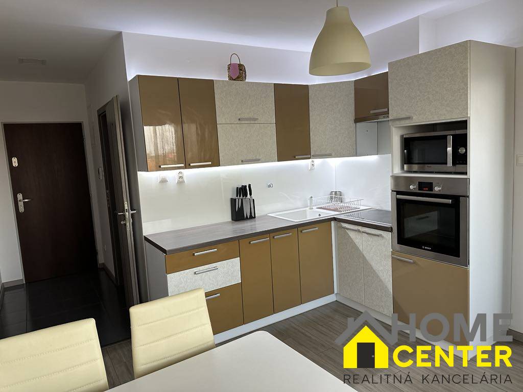 PRENÁJOM : 2 izbový byt v SOHO TOWER - Komárno - 5