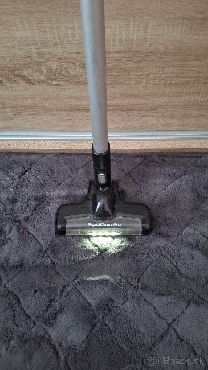 Tyčový vysávač/VIVAX - 5