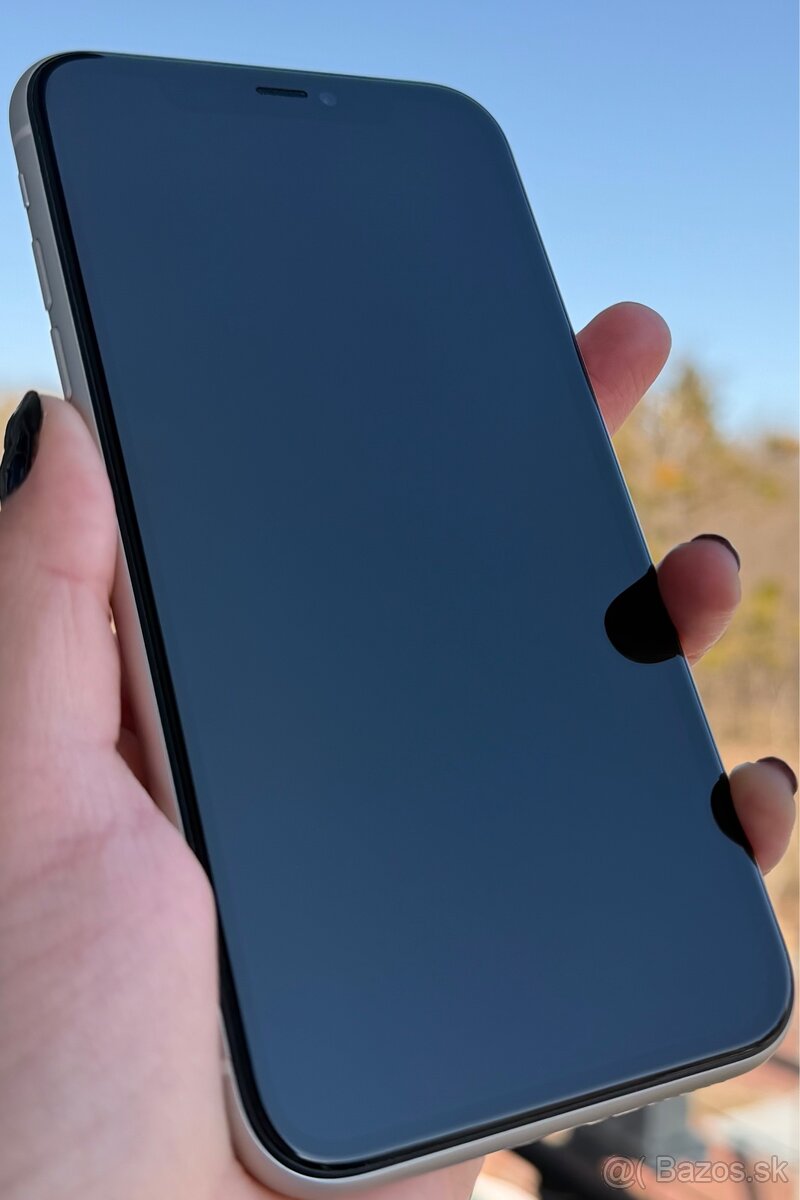 Predám iPhone 11 - 5