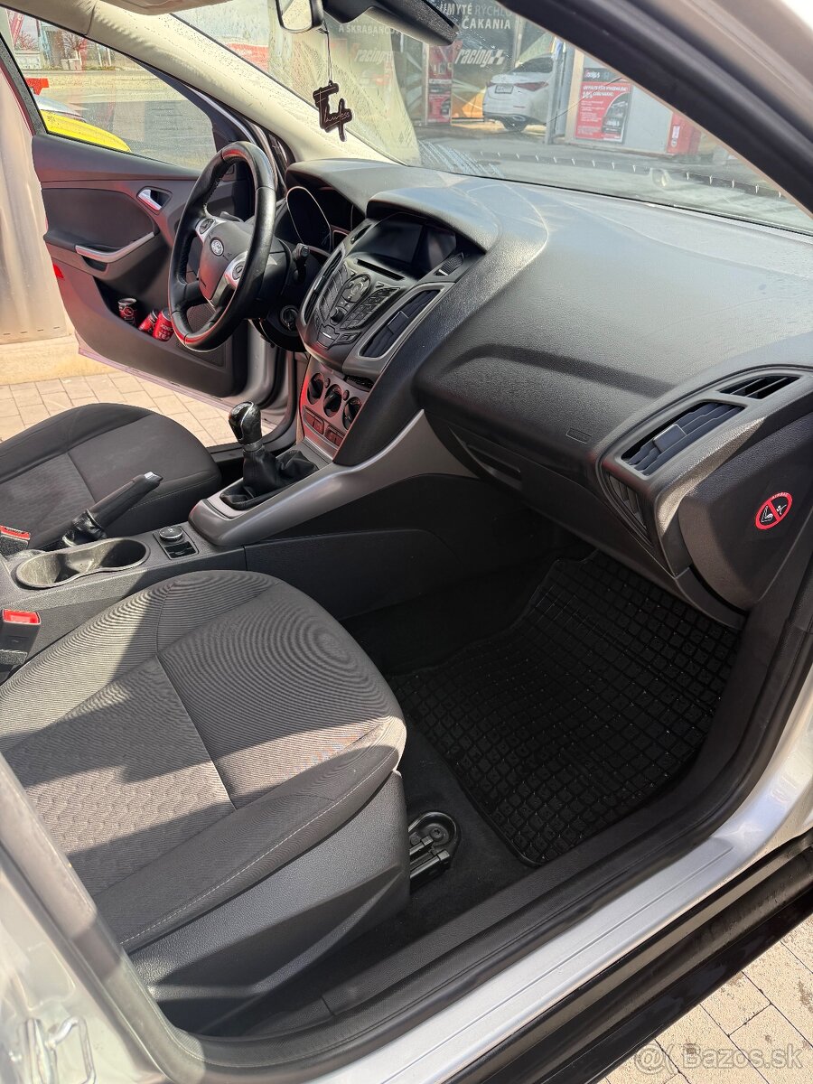Predam Ford focus ecobost benzín - 5
