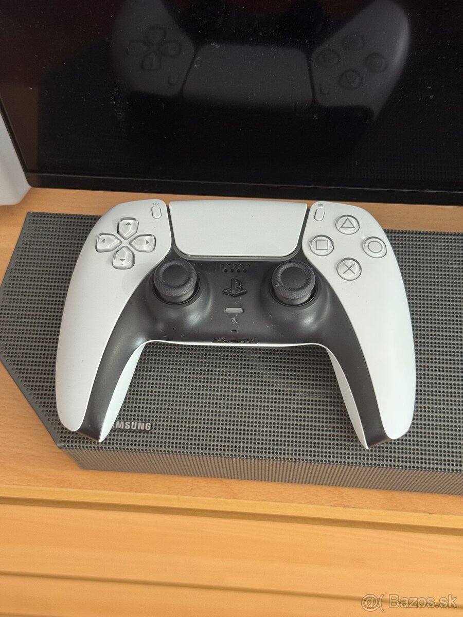 PLAYSTATION 5 SSD s mechanikou 825GB - 5