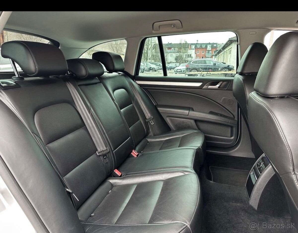 ŠKODA SUPERB 2,0 TDi, FULL VÝBAVA - 5