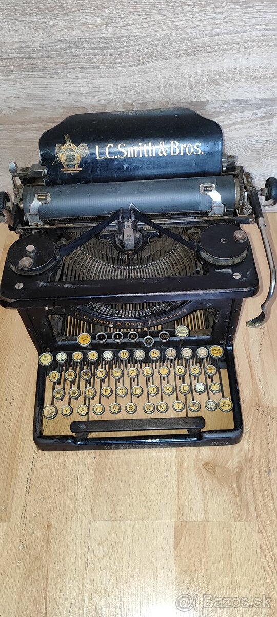 Pisací stroj L.C. Smith & Bros No. 8 - 5