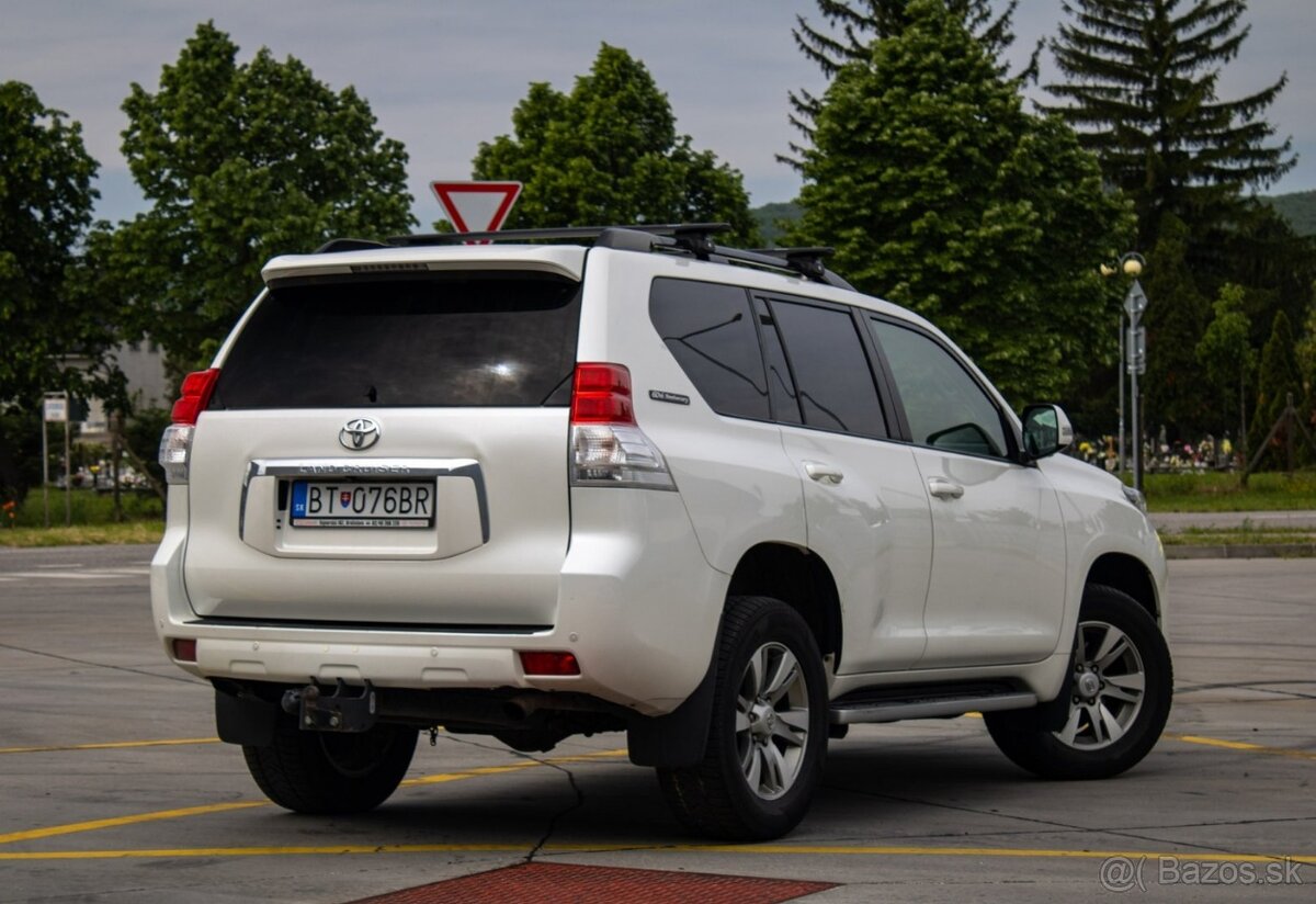 Toyota Land Cruiser 3.0I D-4D 190k Premium A/T 5m