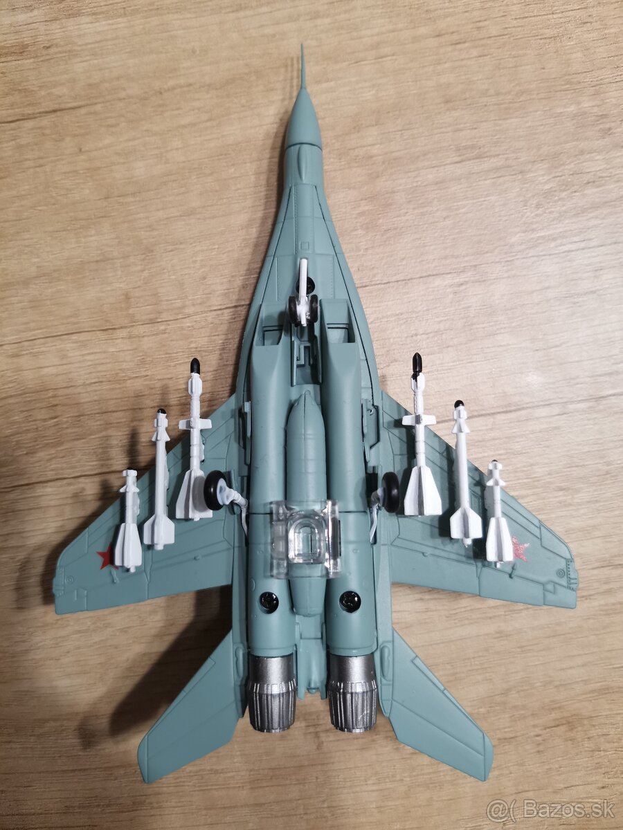 Model stíhačky MIG29 - 5
