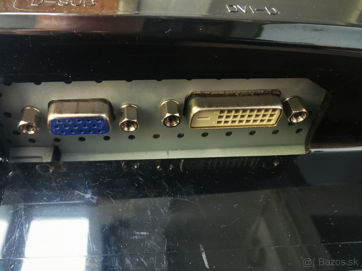 LG Flatron W2252TQ-PF - 5