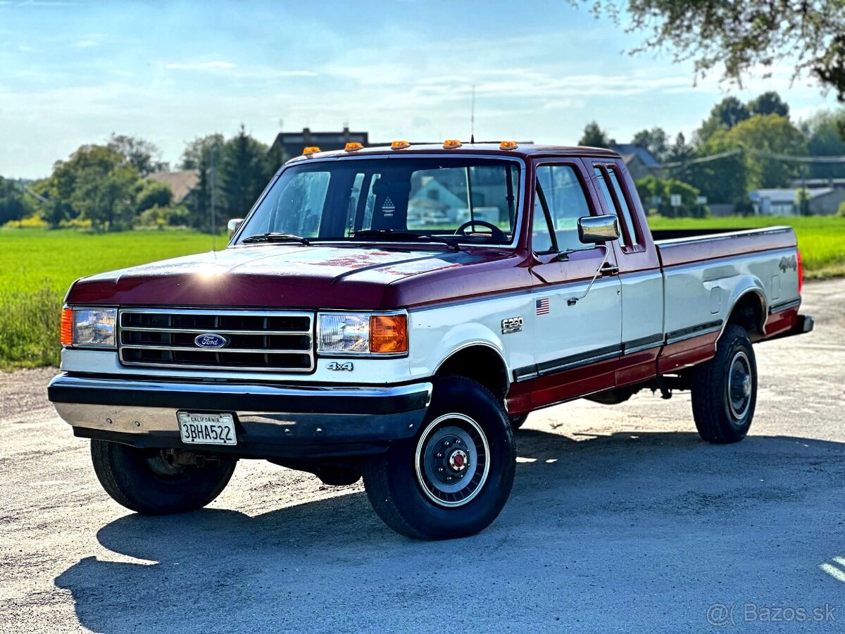 1991 Ford F-250 7.5 V8 XLT | 4x4 | MANUÁL