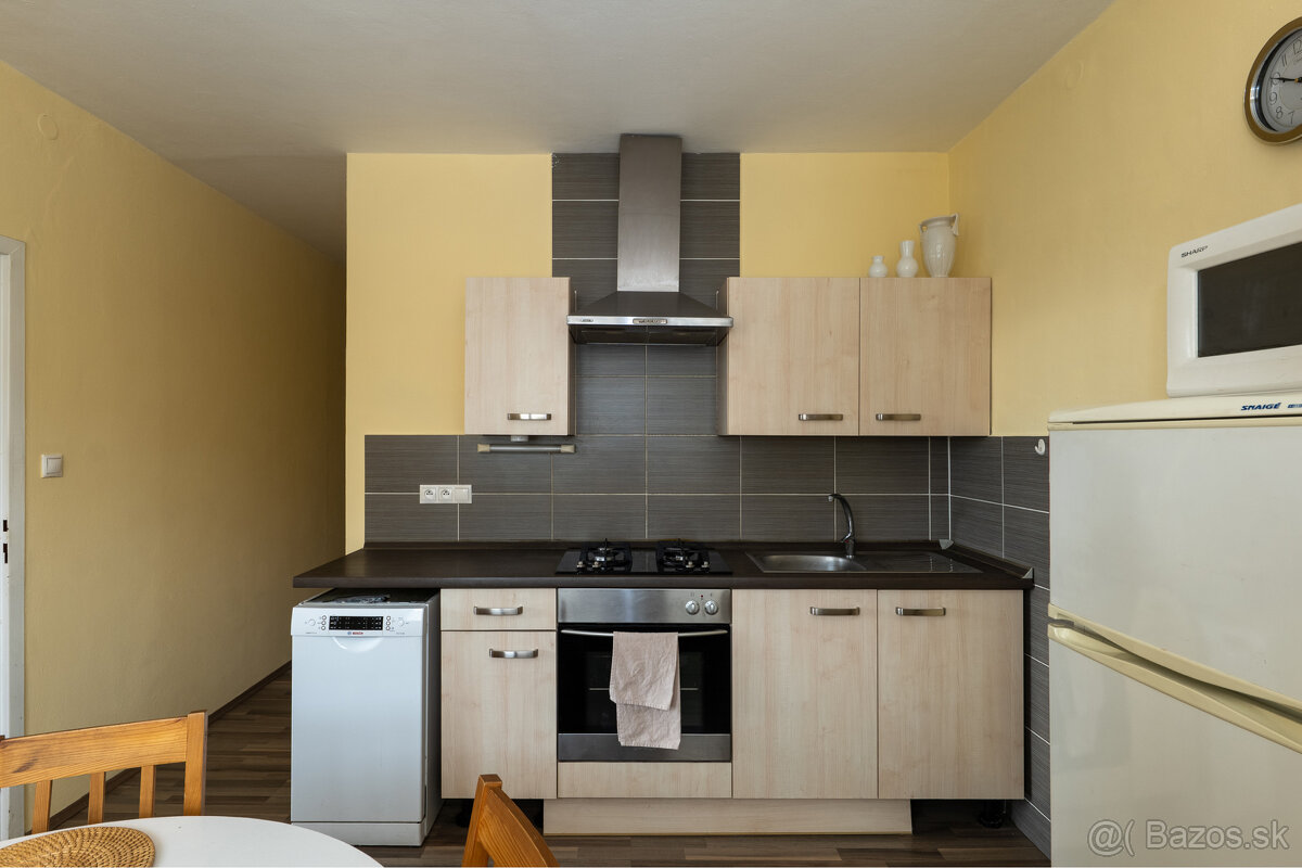 Priestranný 2-izbový byt na prenájom | Kurská - Furča - 5