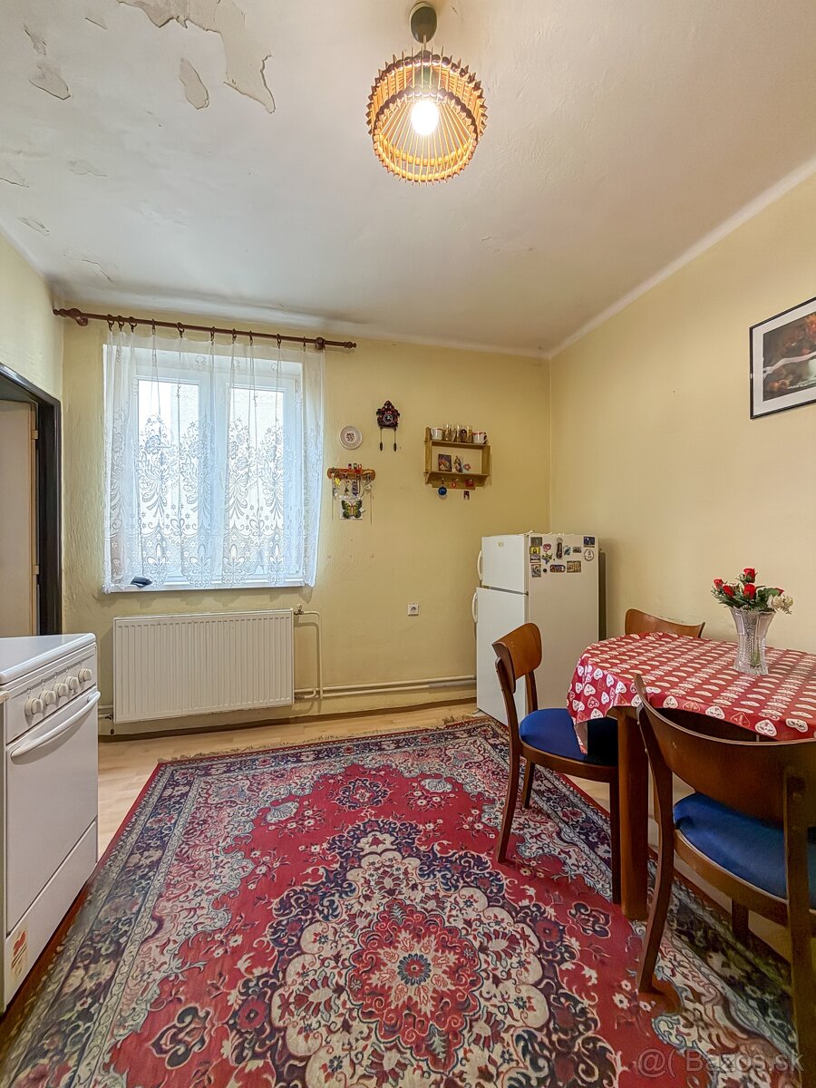 Veľký 4 izbový byt Valaliky s garážou. - 5