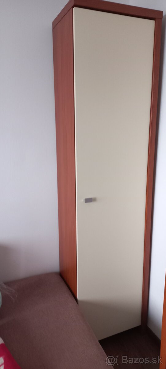 Nabytok a pisaci stolik - 5