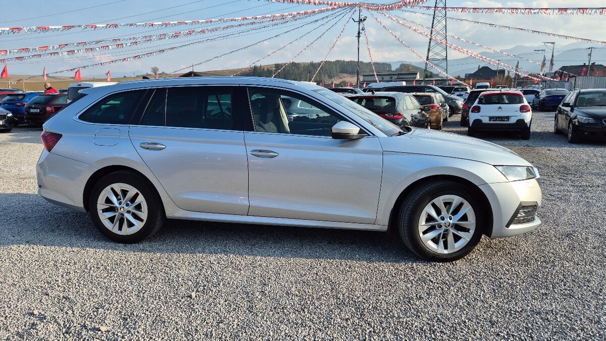 Škoda Octavia Combi 2.0 TDI SCR Style DSG VIRTUAL LED - 5