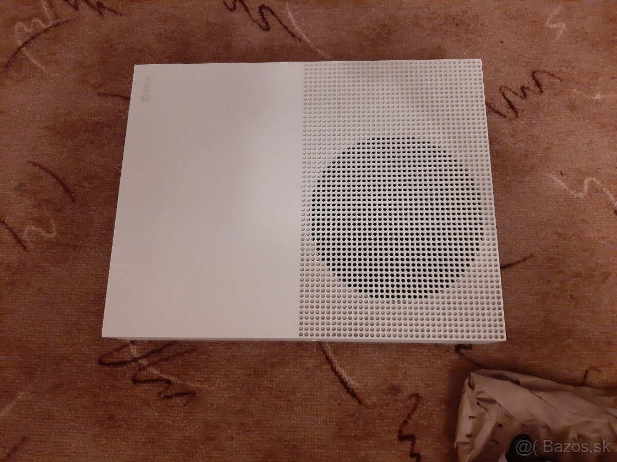 Predám xbox One S 500GB+ovládač+kabeláž - 5