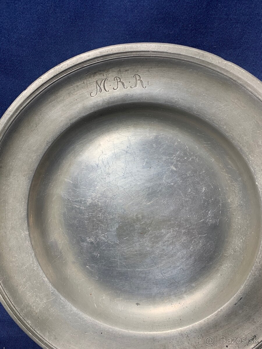 Starozitny kovový svietnik a tanier - 5