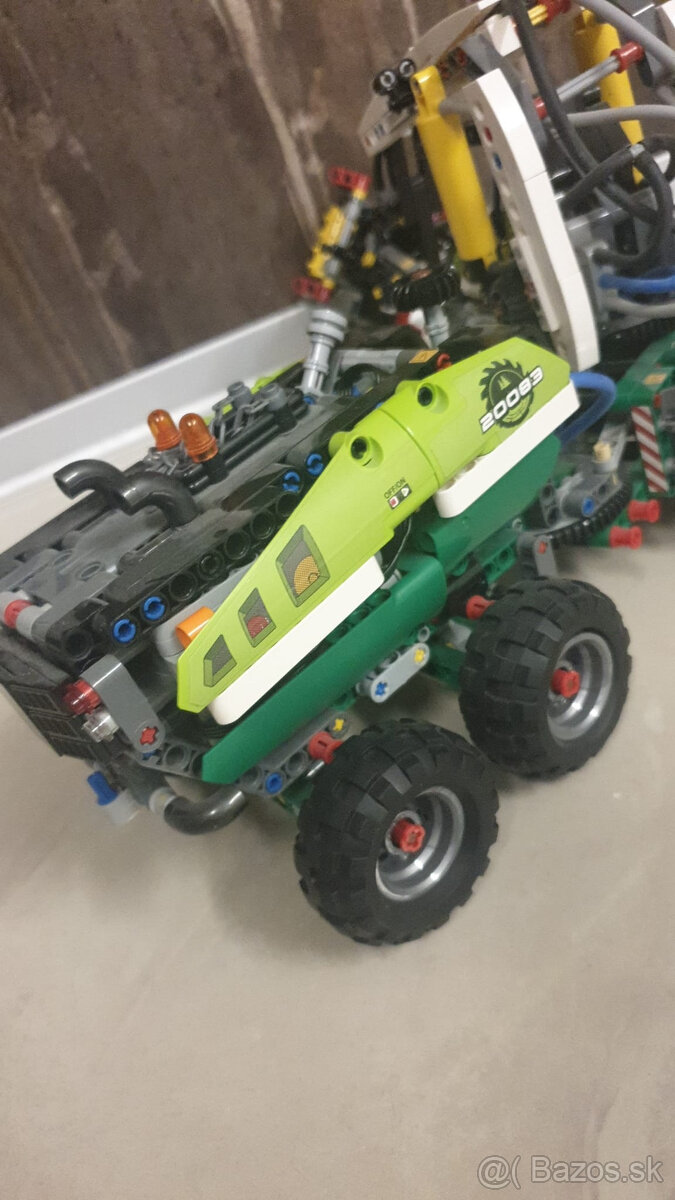 Stavebnica - lesny stroj - 5