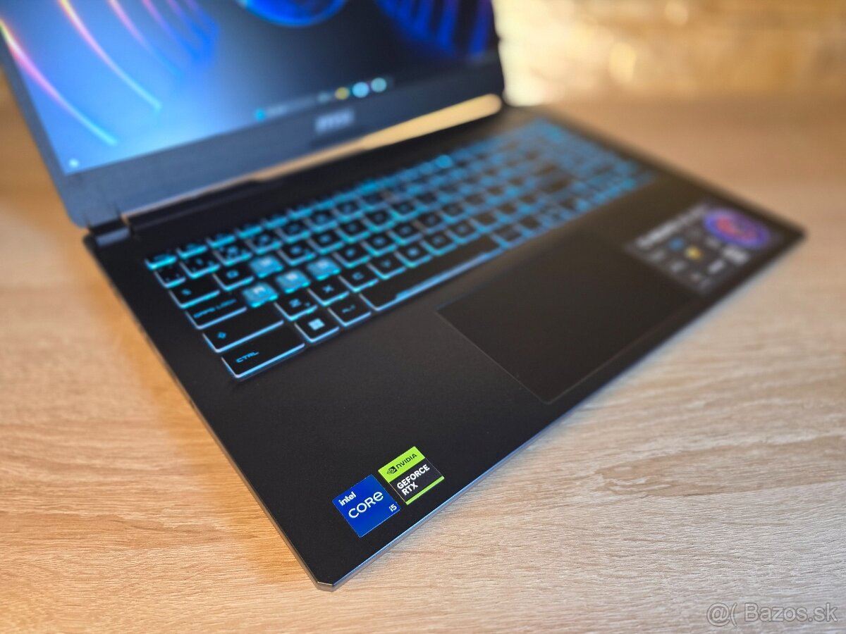 MSI CYBORG 15 i5 RTX 4060 8GB/ i5 12th/ 16GB RAM/ 1TB - 5