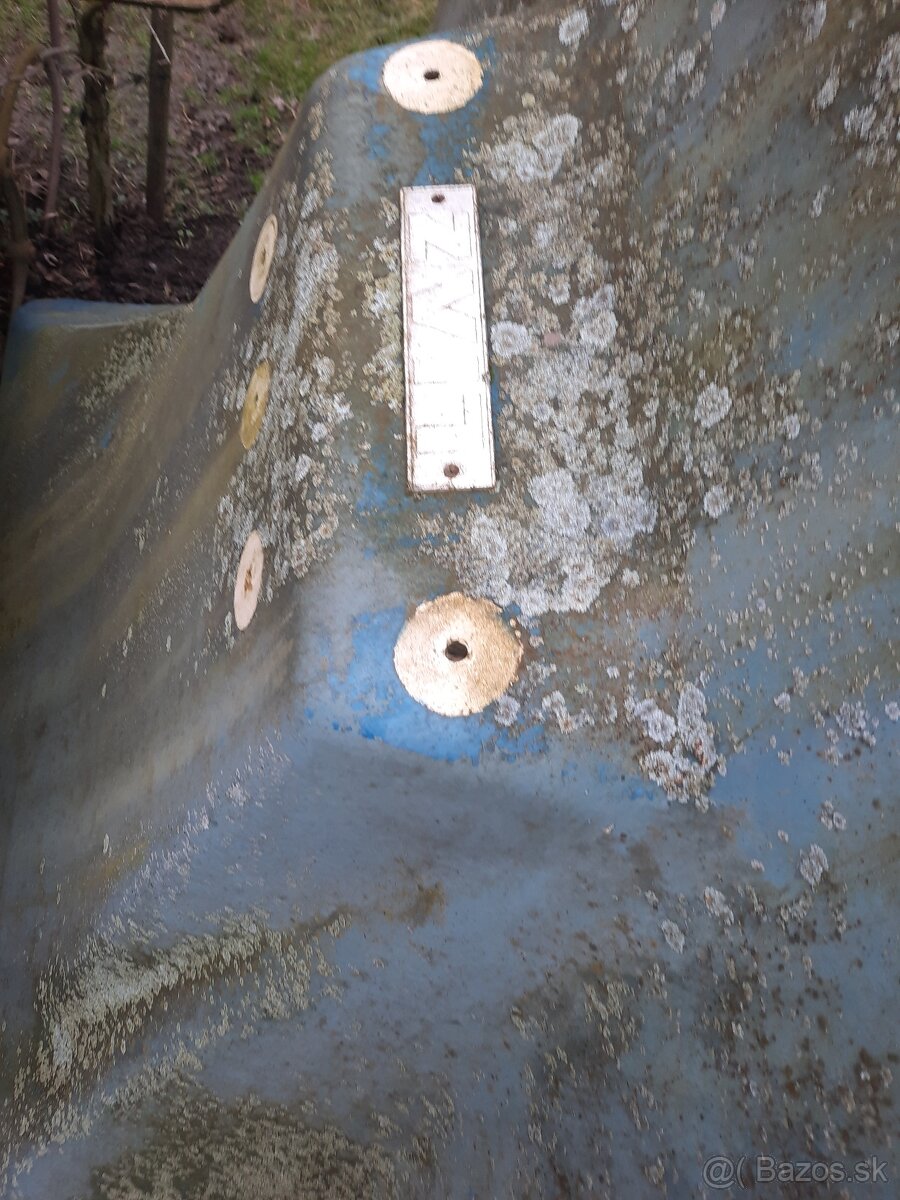 Liaz 110 valnik prevodovka Praga,strešný spojler + diely - 5