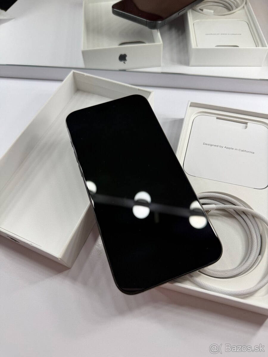 iPhone 15 Pro Max 256 GB Black Titanium - 5