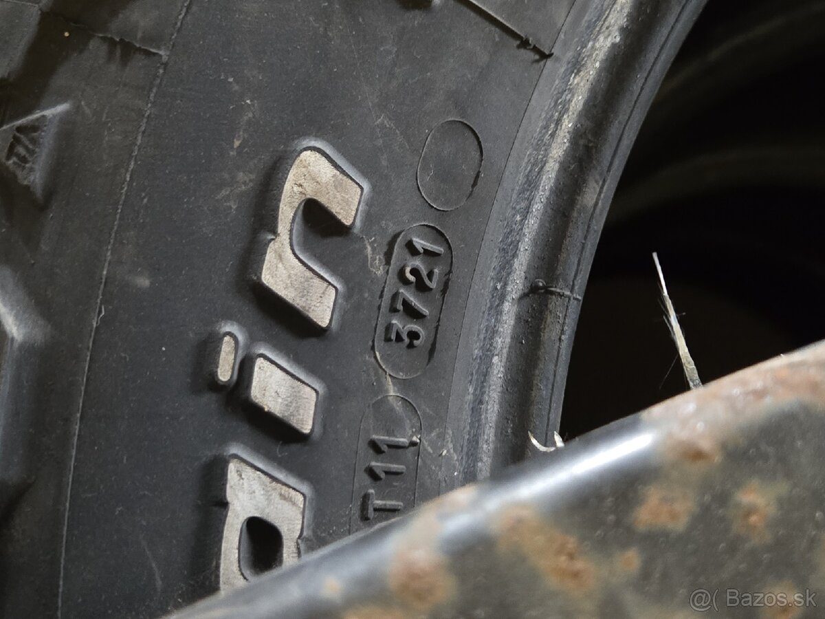 4x celoročne pneu 245/65r17