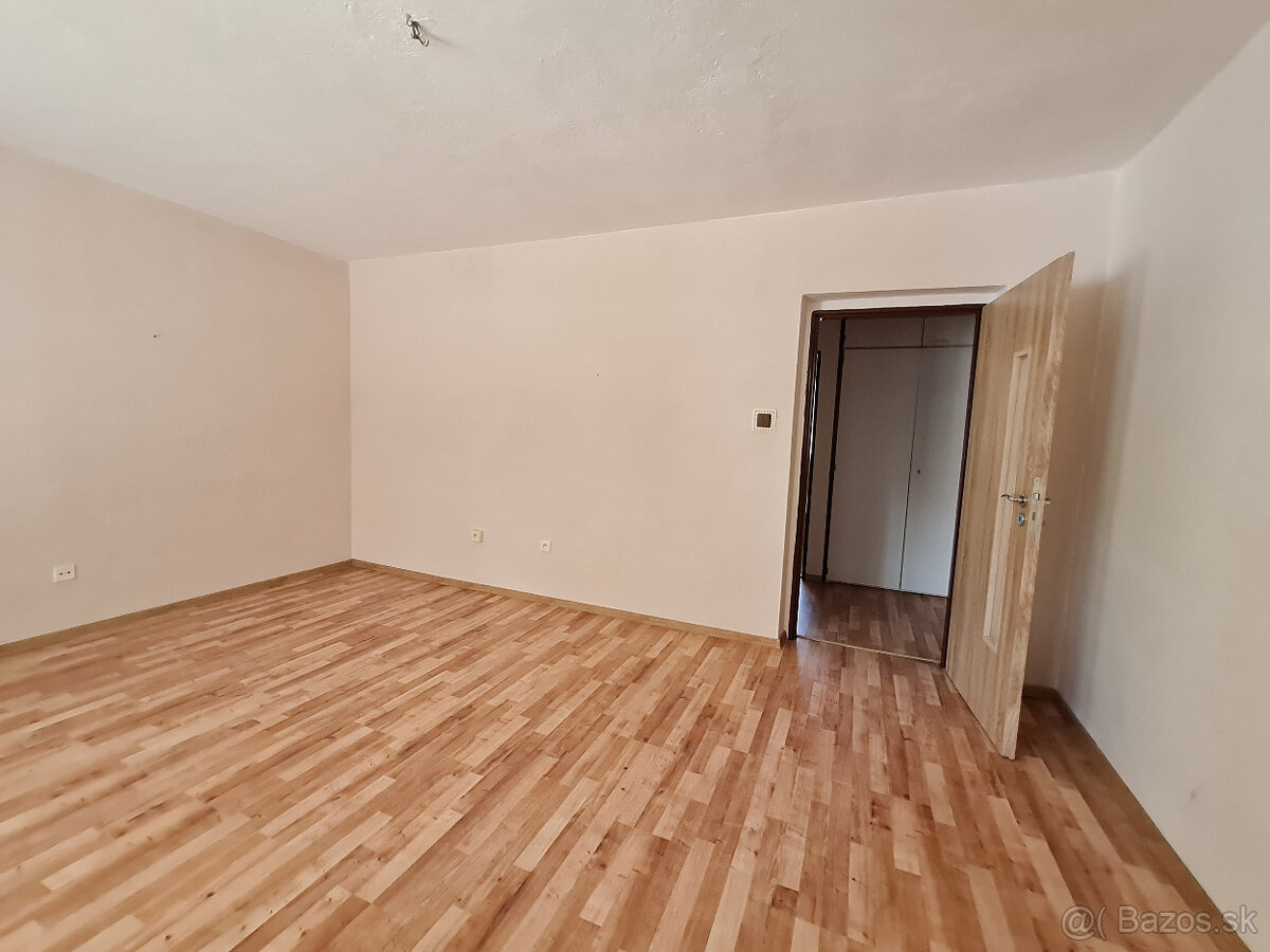 Žihľava – slnečný 3 izbový byt - 5